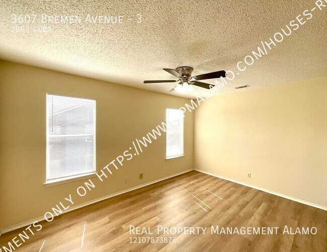 Photo - 3607 Bremen Ave Unidad 3