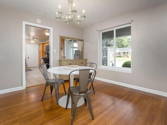 2804 NW 46th St
