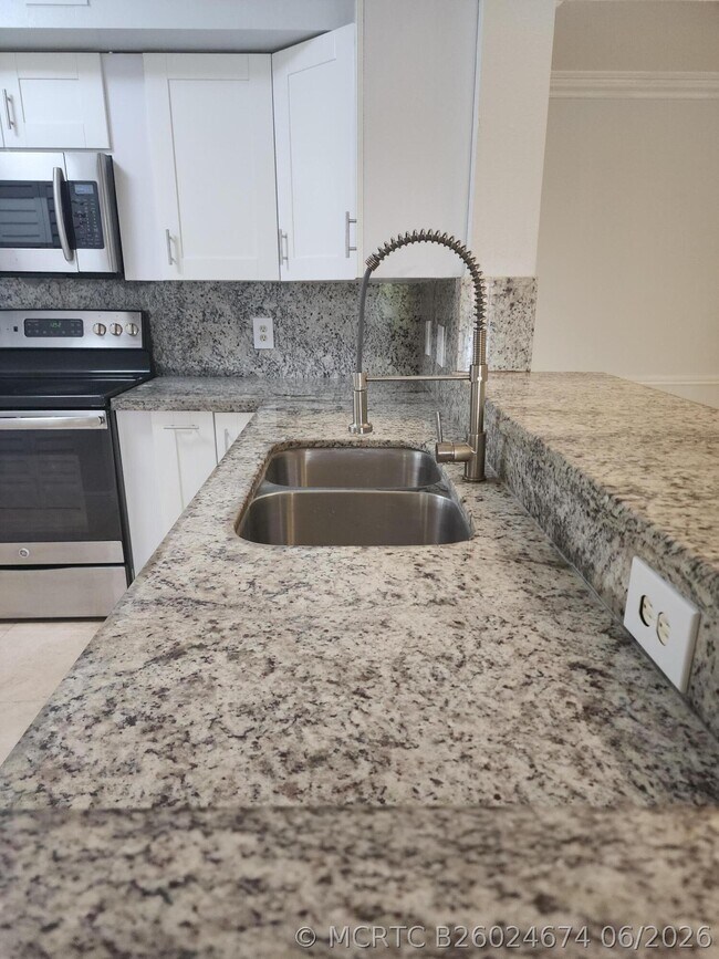 Photo - 2494 Centergate Dr Unit 301