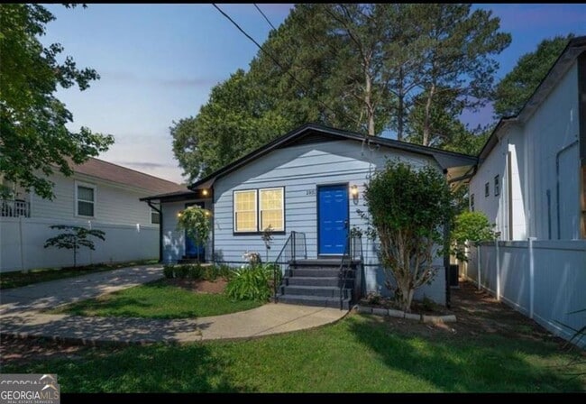 Photo - 2851 Forrest Hills Dr SW