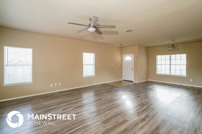 Photo - 3823 Copinsay Ave