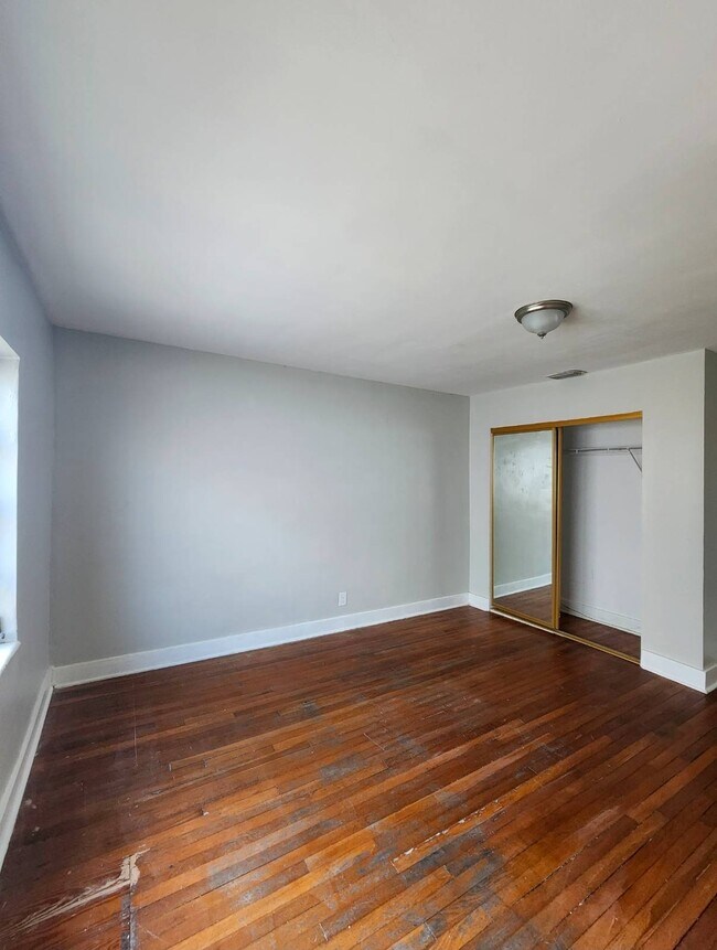 Photo - 2369 SW 17th St