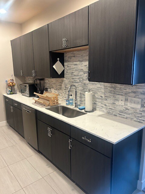 1401 W 85th Ave Unidad B201