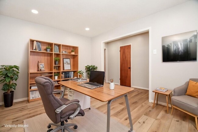 Photo - 2303 Willow Blvd
