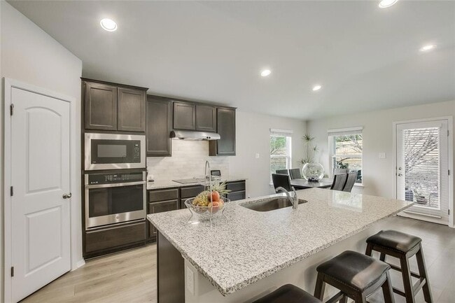 3703 Stillwood Ln