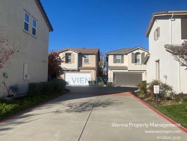 Photo - 131 Candela Cir