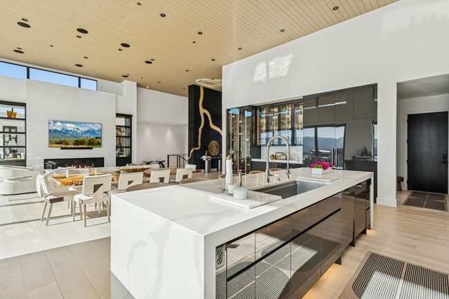 Photo - 3404 Wapiti Cyn Rd