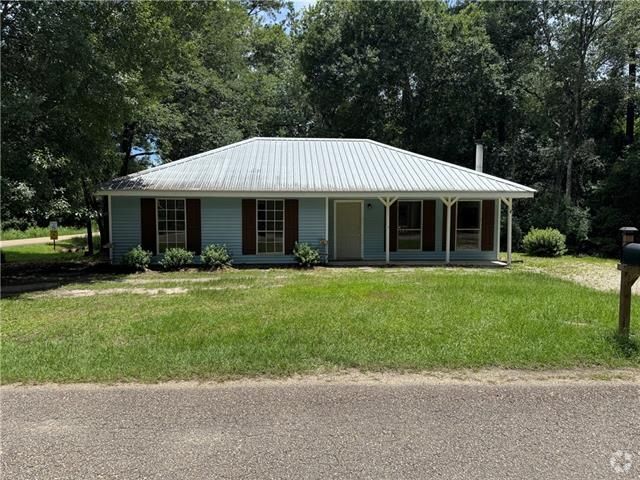 Building Photo - 22328 Andrew St Rental