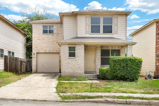 Renovated Two-Story in Bridgewood with Com... - Renovated Two-Story in Bridgewood with Com... House