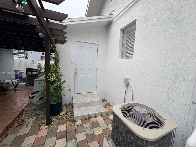 Photo - 314 SW 10th Ave Unidad 2