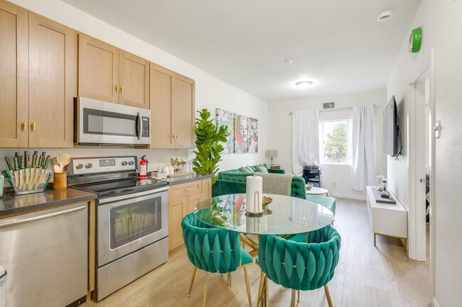 Photo - 2658-72 Broadway Unidad ID1307919P