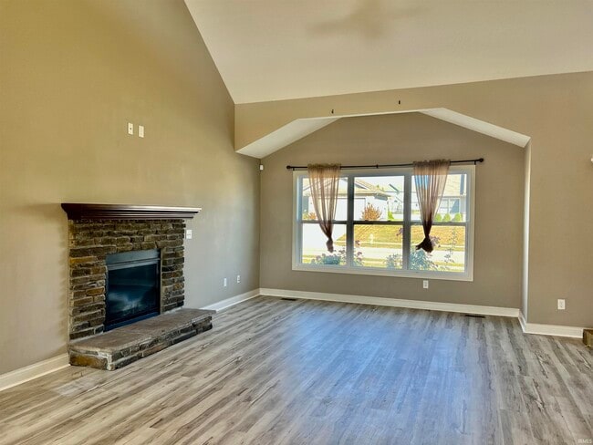 Photo - 8611 Springberry Dr