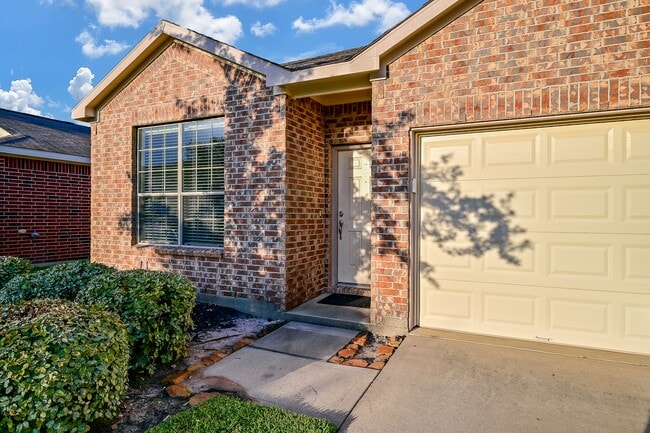 Photo - 15406 Key Crest Ln