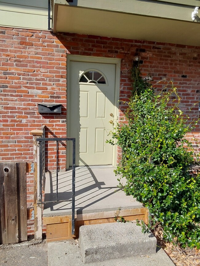 Front Door - #321 THE MILWAUKIAN