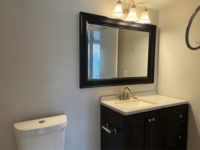 2824 Briarhurst Dr Unit 9