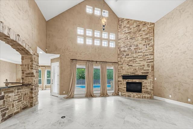 Photo - 129 Acorn Ln
