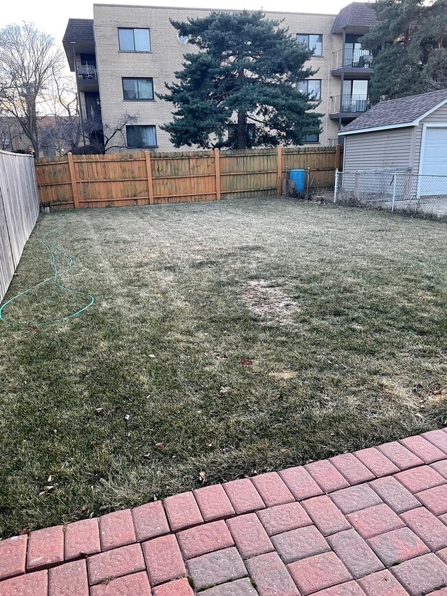 Photo - 6031 W Giddings St