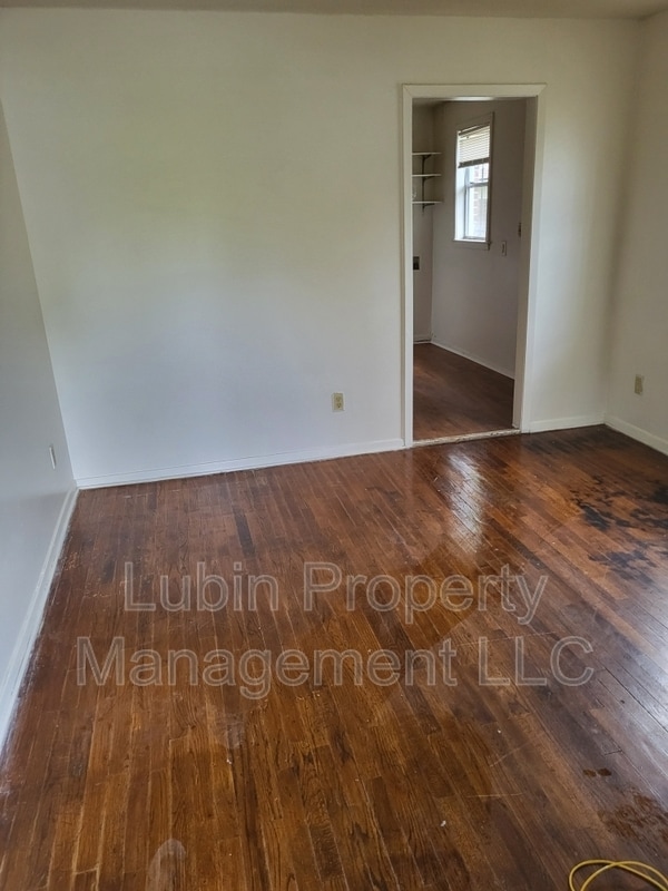 Photo - 2255 Marble Ave