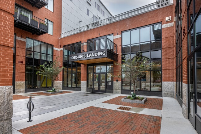 Hobson's Landing: the new standard in downtown living. - 383 Commercial St Unit 610