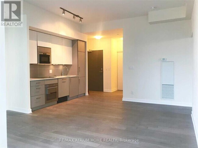 Photo - 17 Dundonald St Unité 808