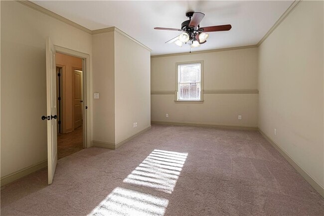 Photo - 2050 Oak Grove Rd NE
