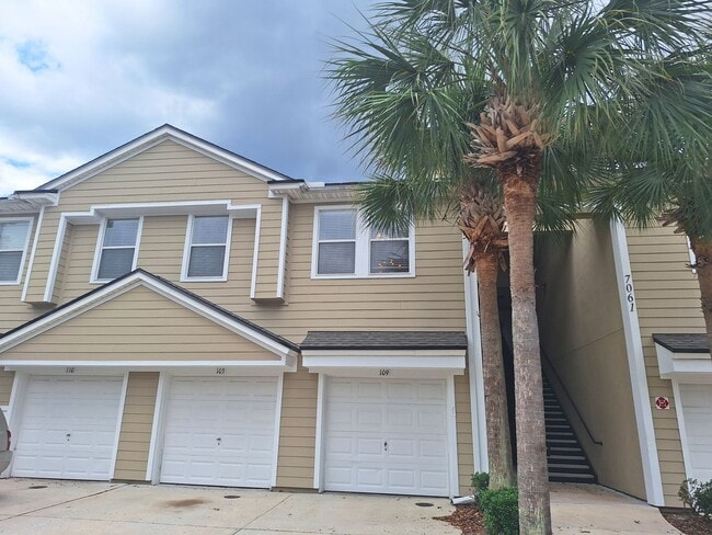 Building Photo - 7061 Snowy Canyon Dr Unit 7061 Snowy Canyon Dr 110 (TP)
