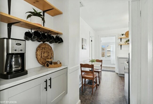 Photo - 3634 N Christiana Ave Unit 2