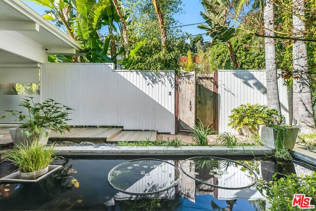 Photo - 1644 Marmont Ave