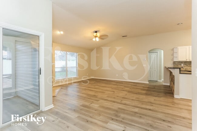 Photo - 2444 Bentwater Dr W