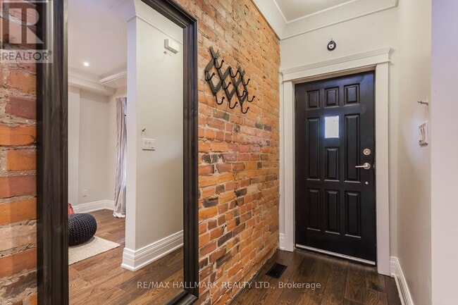 Photo - 281 Symington Ave