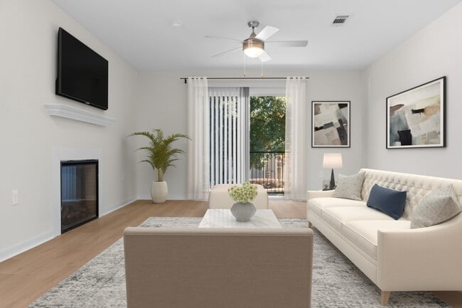 Photo - Reflection Pointe