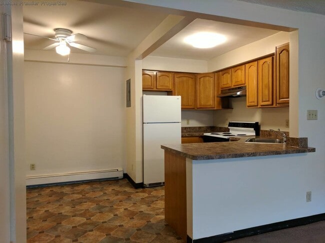 Building Photo - 455 Sea St Unit 5B