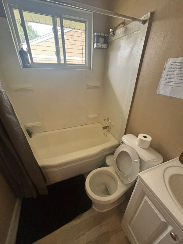 Photo - 240 W Ann Arbor Ave