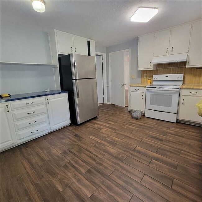 Photo - 2278 Valley Dr