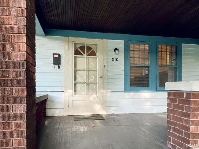 Photo - 810 N Washington St