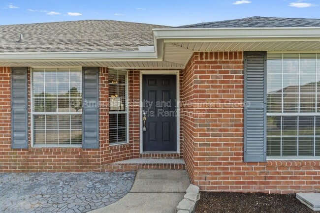 Photo - 203 Citadel Ln