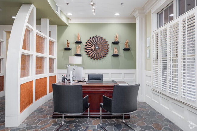 Leasing Office