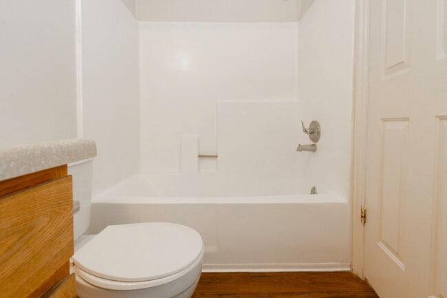 Photo - Woods Crossing