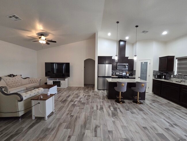 Photo - 3874 Santa Sophia St