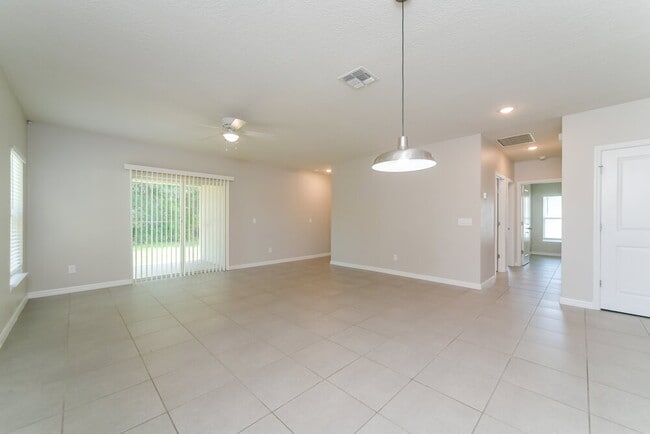 Photo - 1201 Croydon Cir