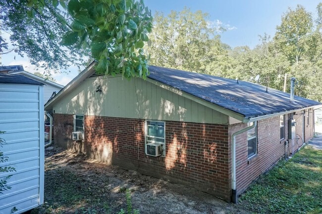 Photo - 602 Barton St