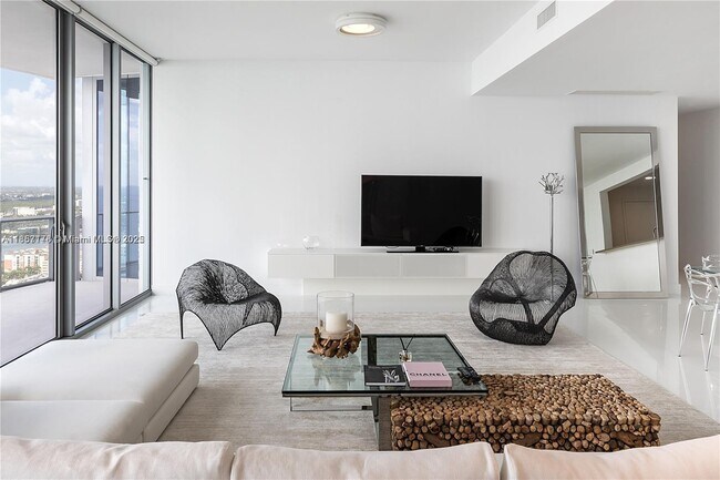 Photo - 17475 Collins Ave Unit 2802