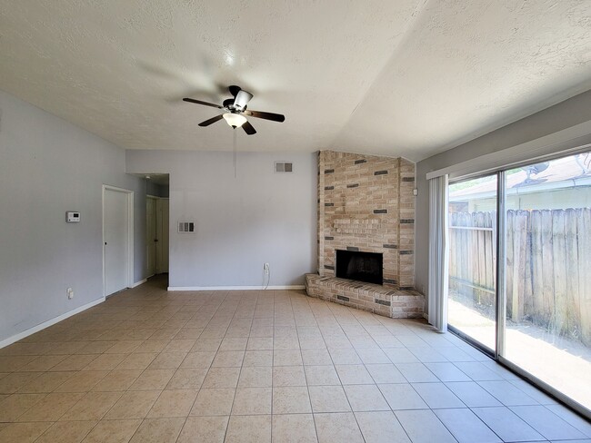 5222 Beaverhill Dr