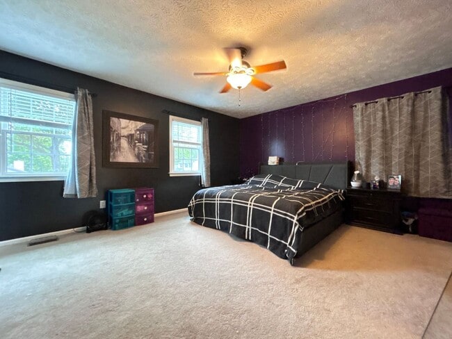 Photo - 710 Carywood Ln