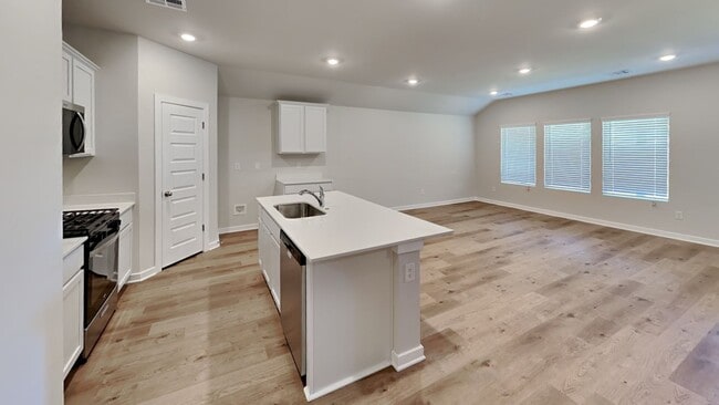 Photo - Very Nice 4 Bedroom 2 Bath Home in Yukon Schools