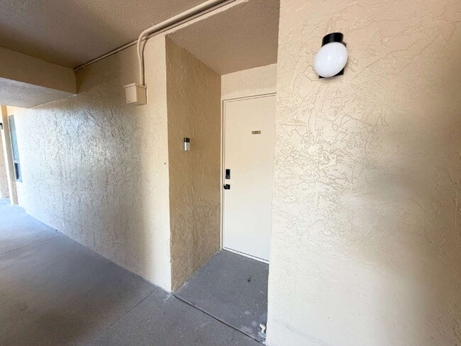 Photo - "Charming Clearwater Retreat: Cozy Studio Condo with Scenic Views at Cove Cay!" Unit 105