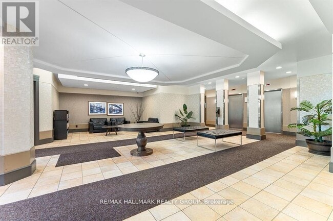 Photo - 310 Central Park Dr Unité 5G