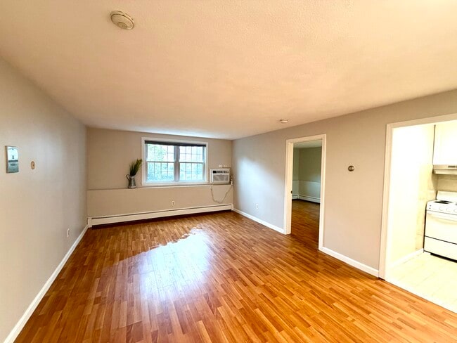 Building Photo - 6 Drummer Rd Unit F1