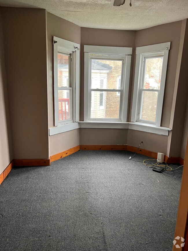 Building Photo - 3509 Oakmont Ave Unit 2 Rental
