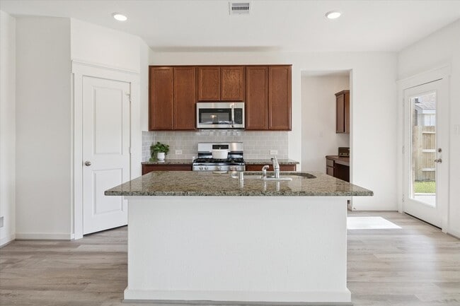 Photo - 7419 Casuna Ln